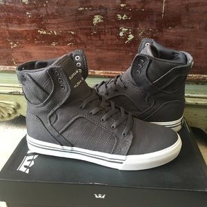 Supra Like New Skytop Charcoal Sneakers